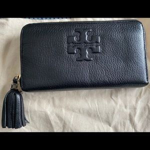 Tory Burch zip wallet